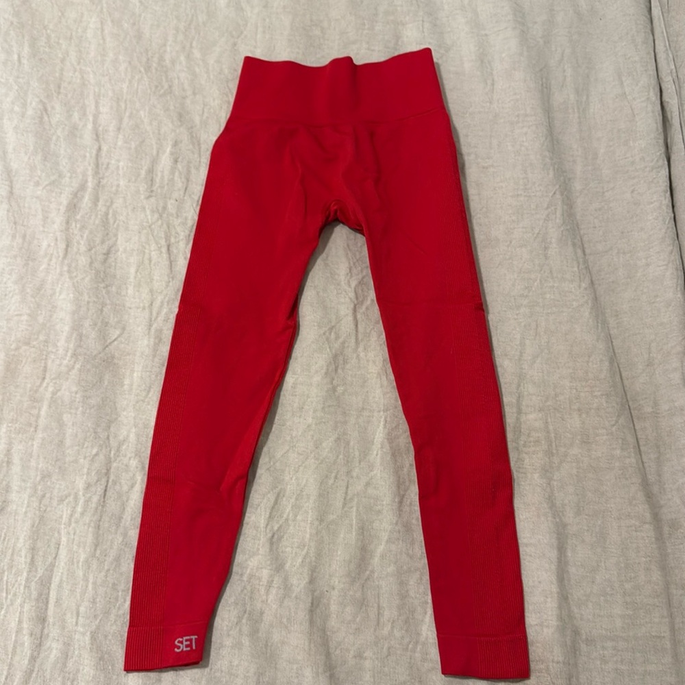 SET Active NWOT Red Leggings